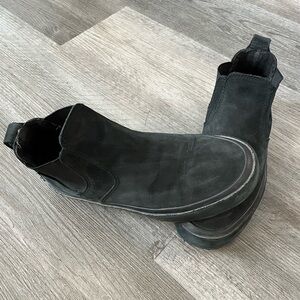 Black leather Vans slip-on mid l size 6.5 men’s